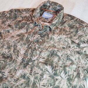 32 Bar Blues Men's XL Hawaiian Shirt Tan Green 100% Linen Tropical Beach Summer